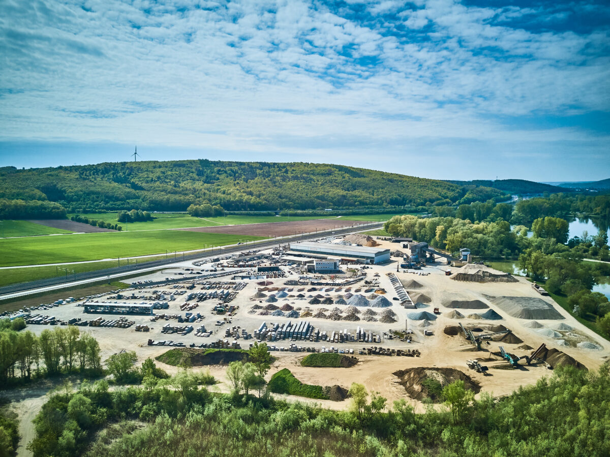 Startseite PorznerSteine Natursteine, Sand und Kies Qualität und